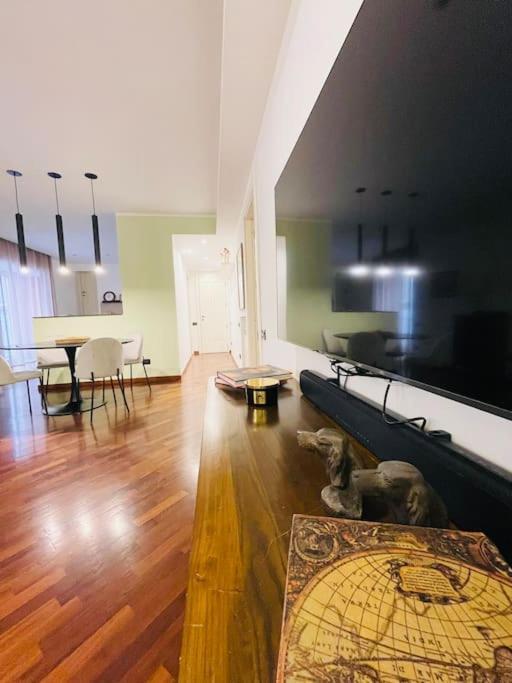Re Gallo Luxury Apartment Plebiscito In Via Chiaia Νάπολη Εξωτερικό φωτογραφία