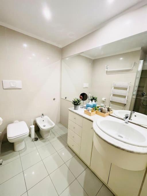 Re Gallo Luxury Apartment Plebiscito In Via Chiaia Νάπολη Εξωτερικό φωτογραφία