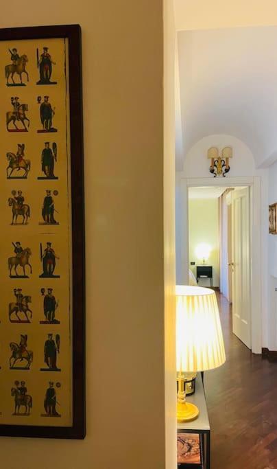 Re Gallo Luxury Apartment Plebiscito In Via Chiaia Νάπολη Εξωτερικό φωτογραφία