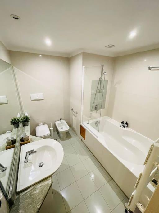 Re Gallo Luxury Apartment Plebiscito In Via Chiaia Νάπολη Εξωτερικό φωτογραφία