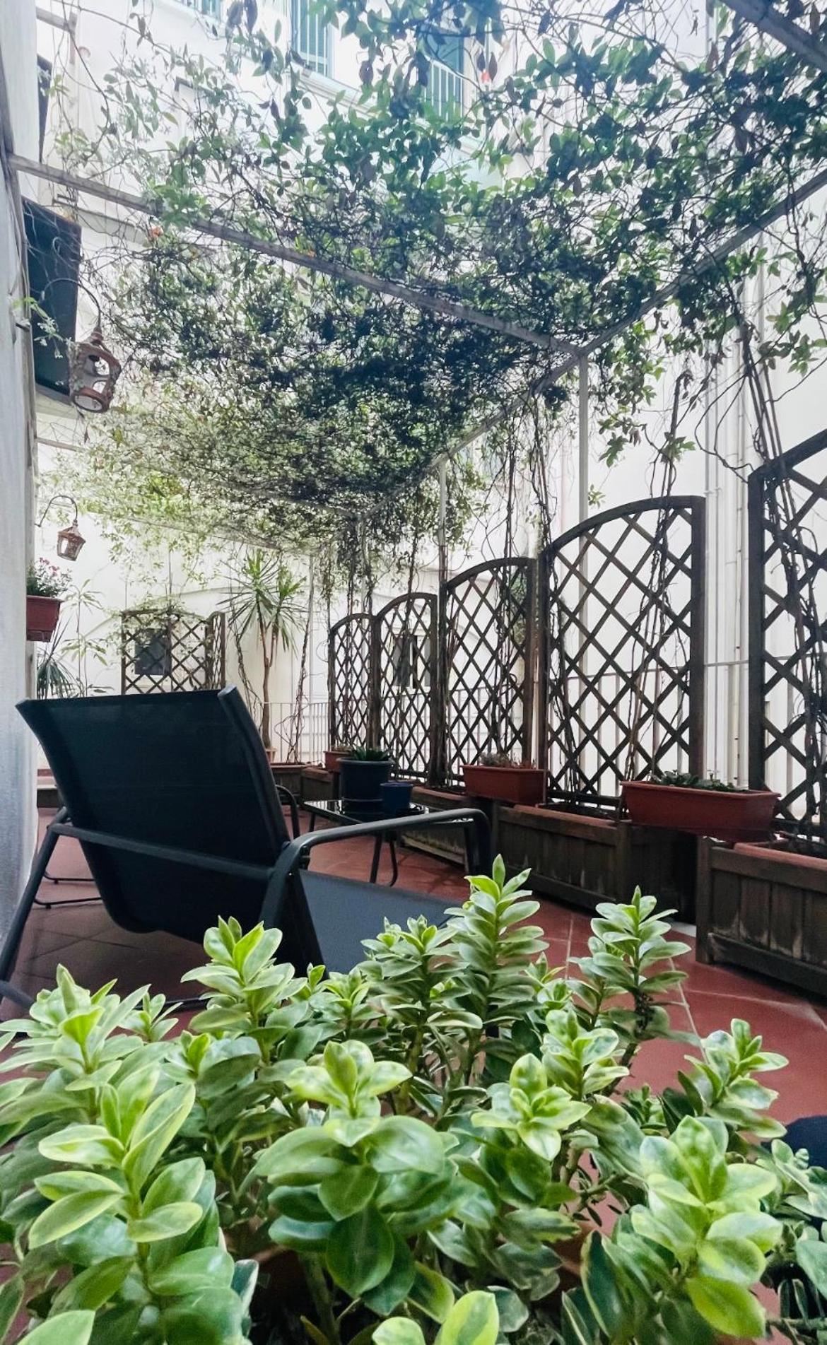 Re Gallo Luxury Apartment Plebiscito In Via Chiaia Νάπολη Εξωτερικό φωτογραφία