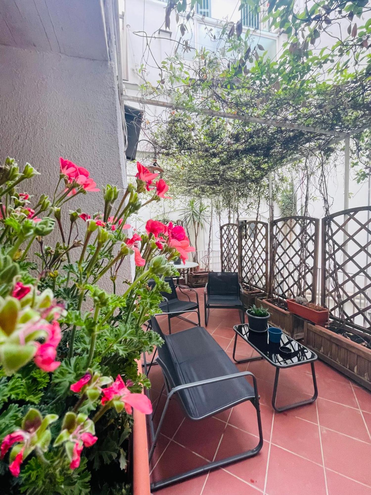 Re Gallo Luxury Apartment Plebiscito In Via Chiaia Νάπολη Εξωτερικό φωτογραφία